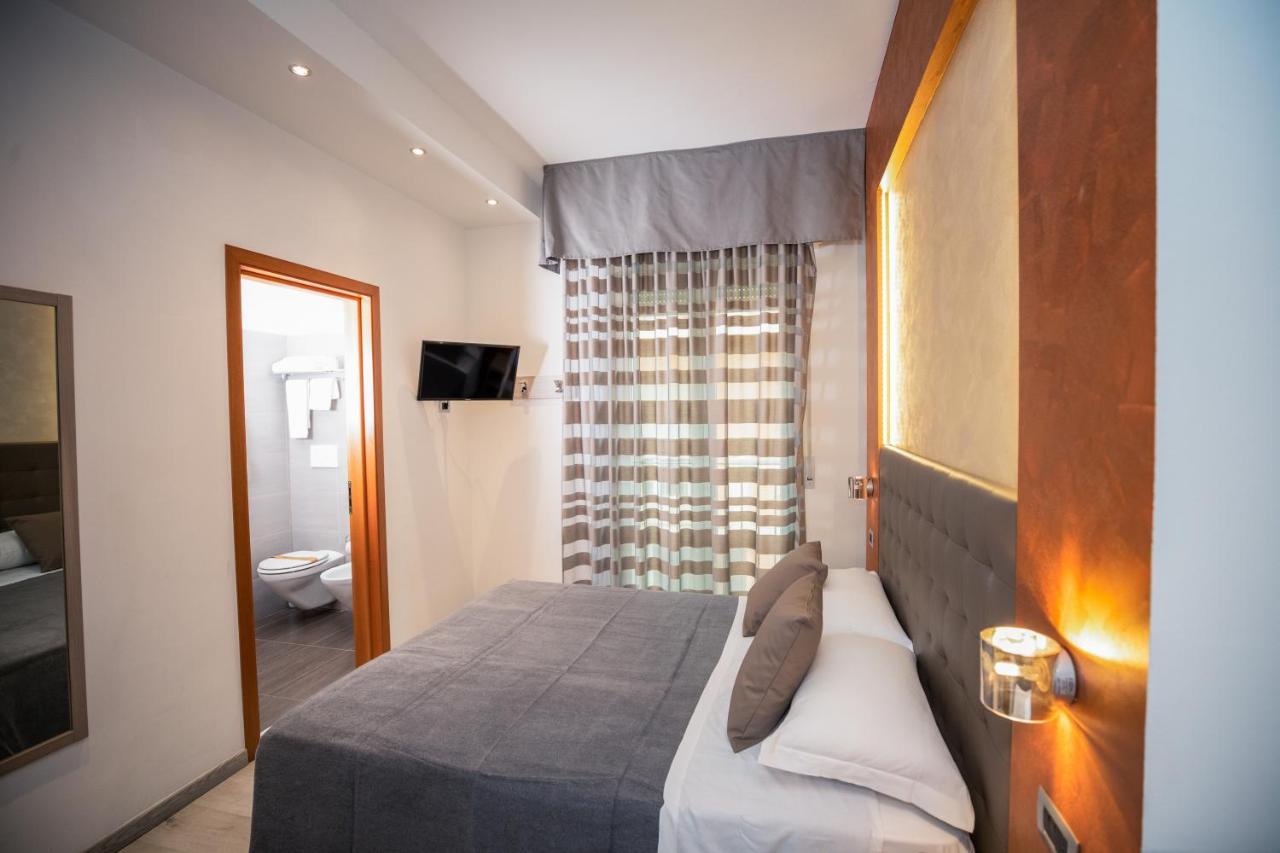 Hotel Gabbiano ริมินี ภายนอก รูปภาพ